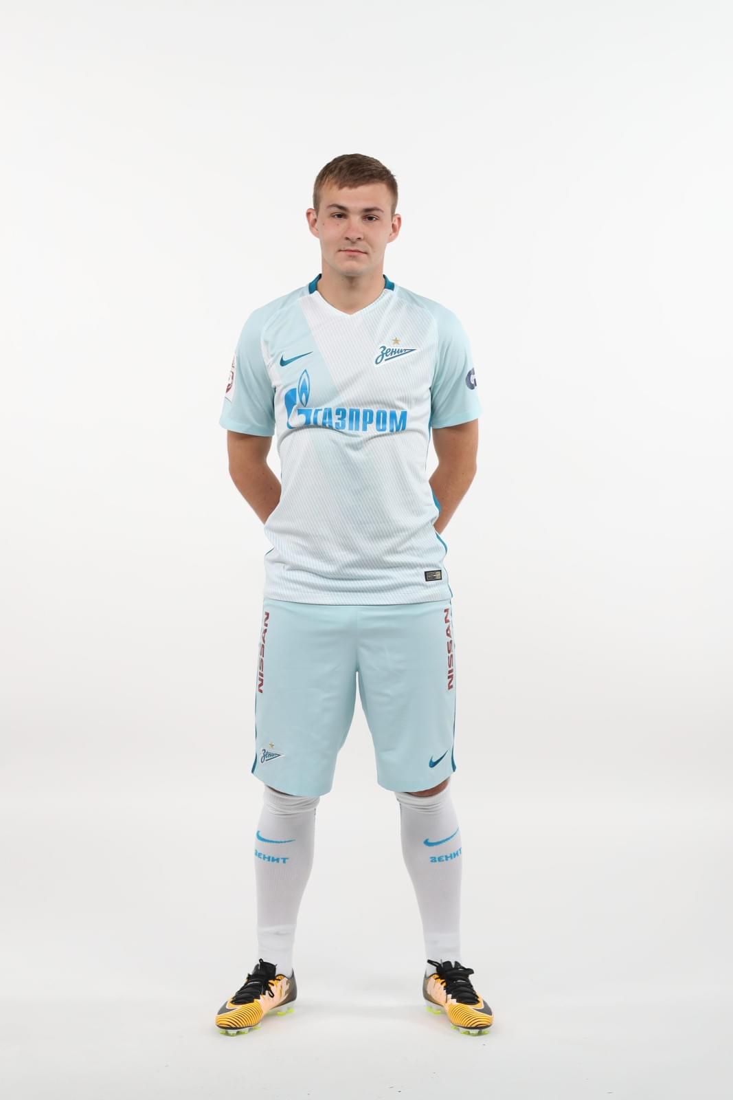 Фотосессия футболистов и тренеров основного состава ФК «Зенит» сезона 2017/2018