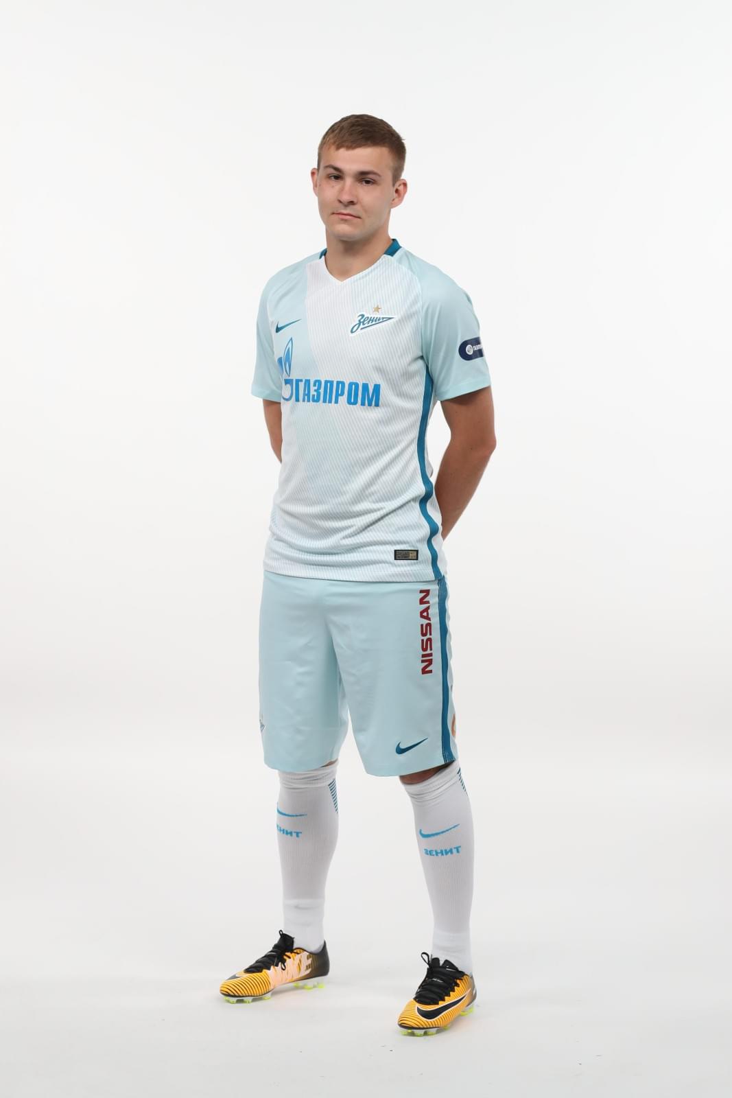 Фотосессия футболистов и тренеров основного состава ФК «Зенит» сезона 2017/2018