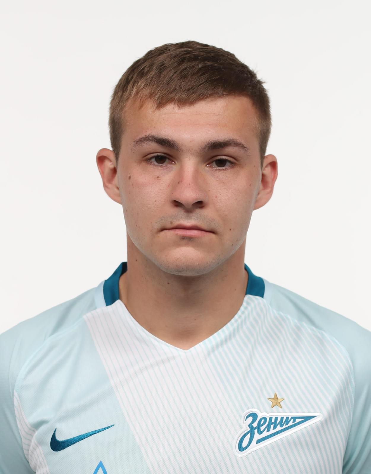 Фотосессия футболистов и тренеров основного состава ФК «Зенит» сезона 2017/2018