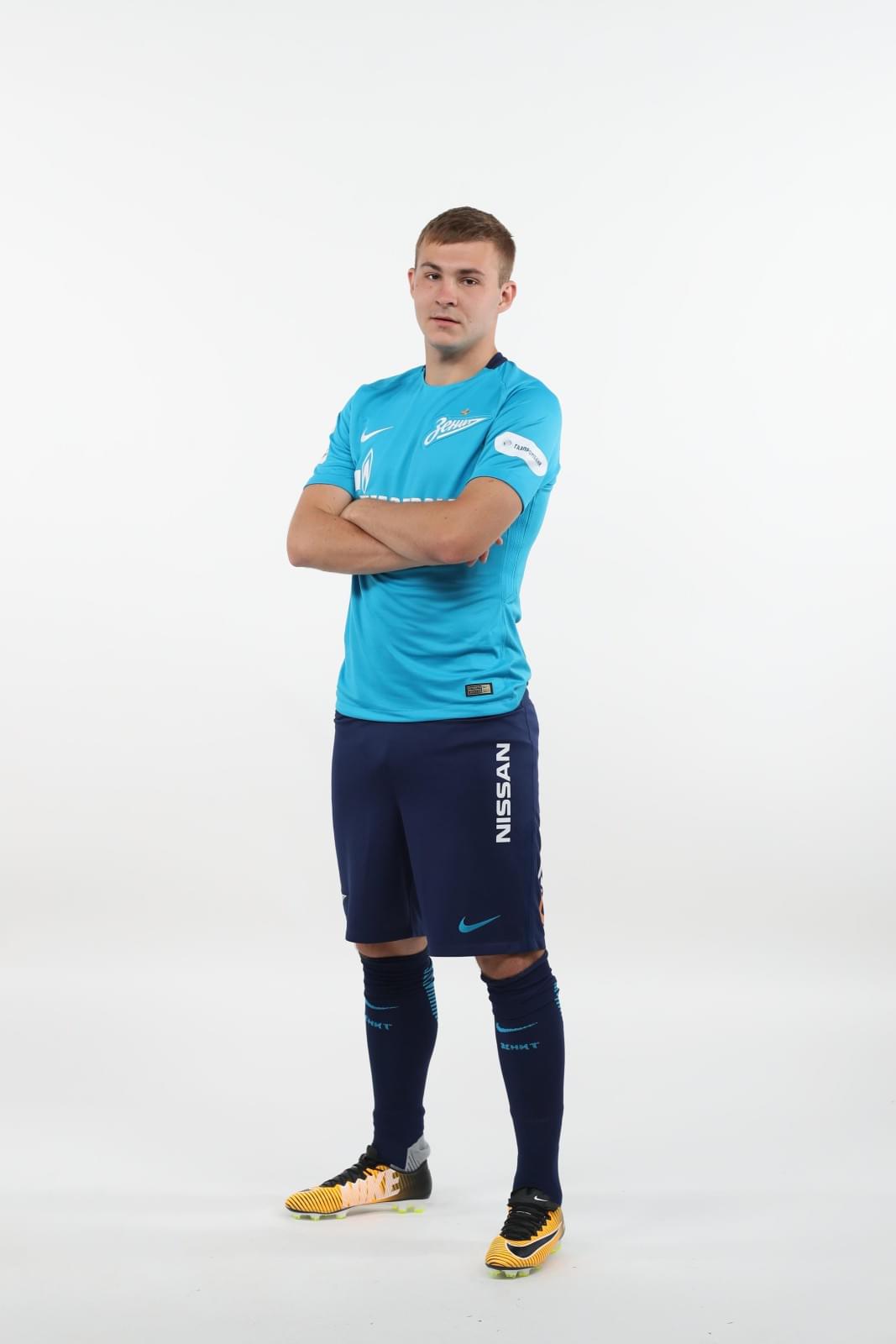 Фотосессия футболистов и тренеров основного состава ФК «Зенит» сезона 2017/2018