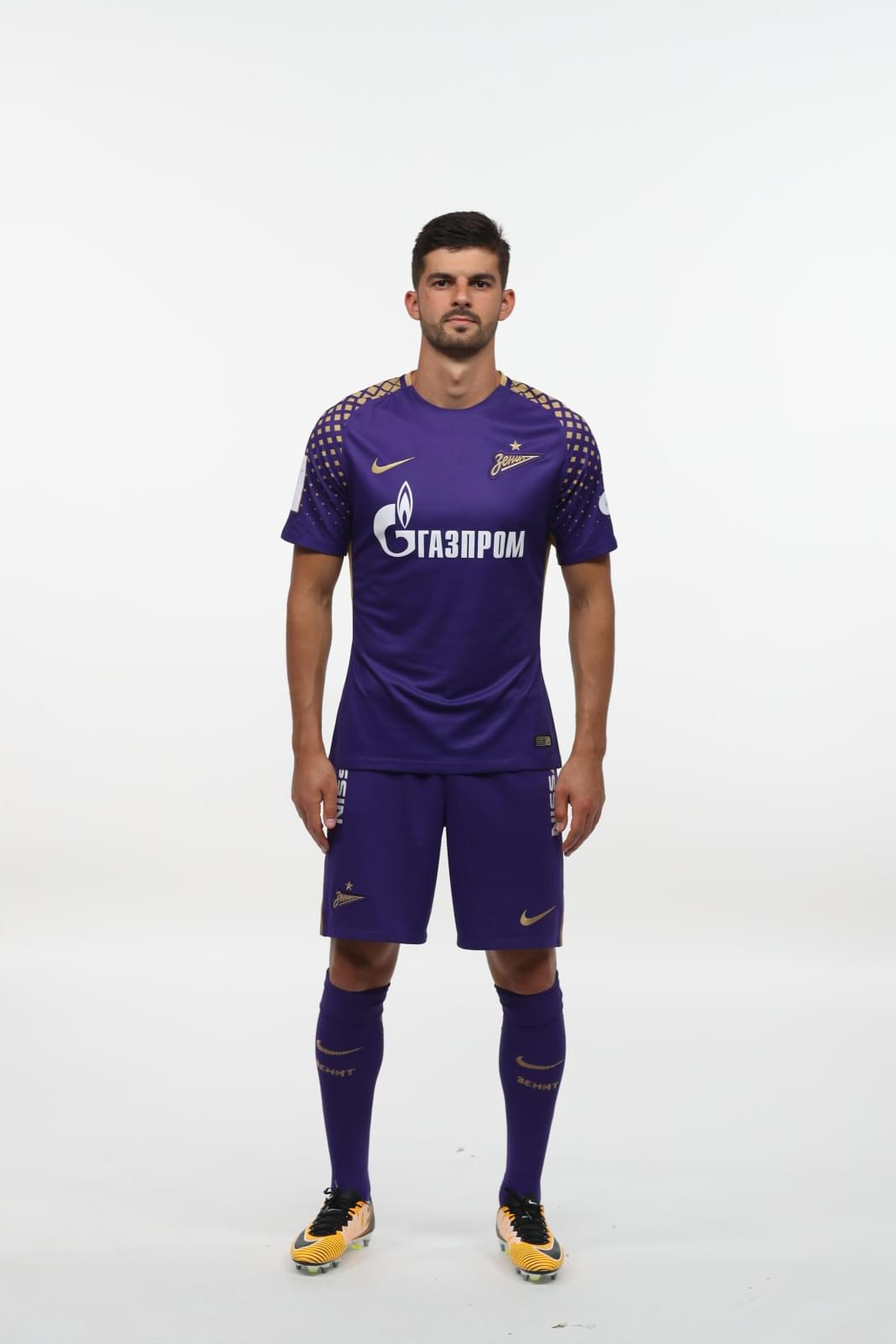 Фотосессия футболистов и тренеров основного состава ФК «Зенит» сезона 2017/2018