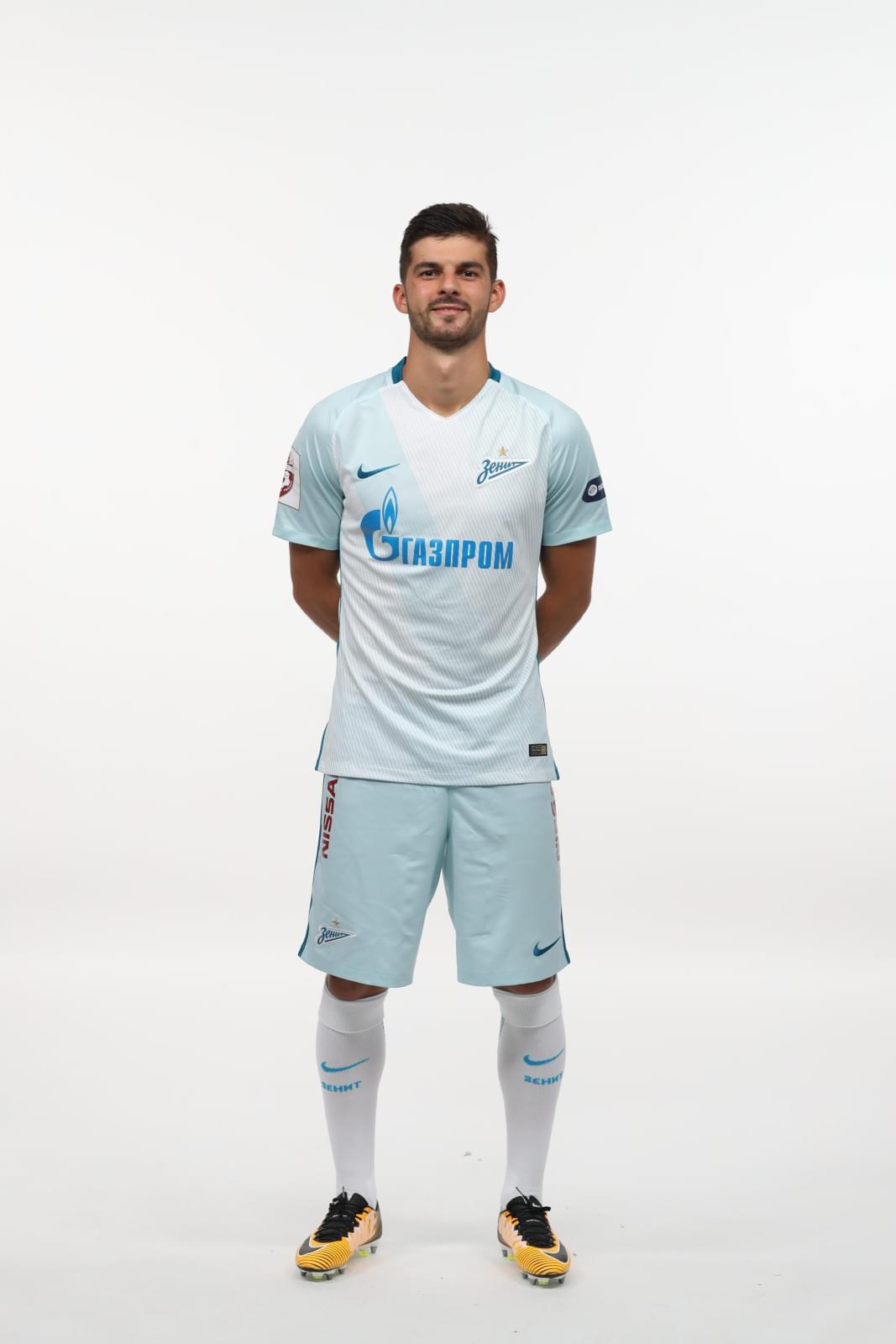 Фотосессия футболистов и тренеров основного состава ФК «Зенит» сезона 2017/2018