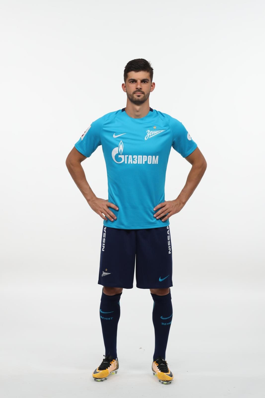 Фотосессия футболистов и тренеров основного состава ФК «Зенит» сезона 2017/2018