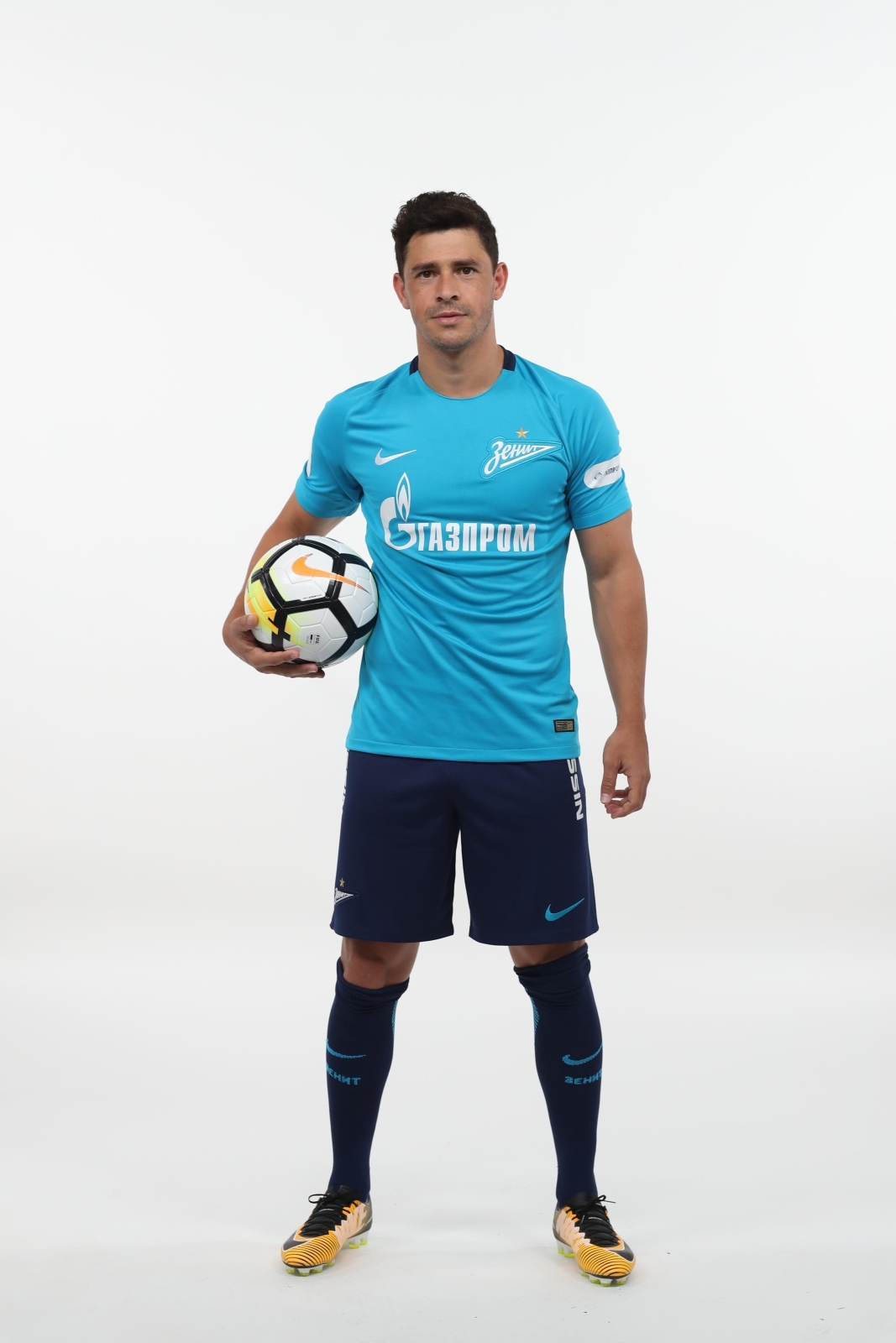 Фотосессия футболистов и тренеров основного состава ФК «Зенит» сезона 2017/2018