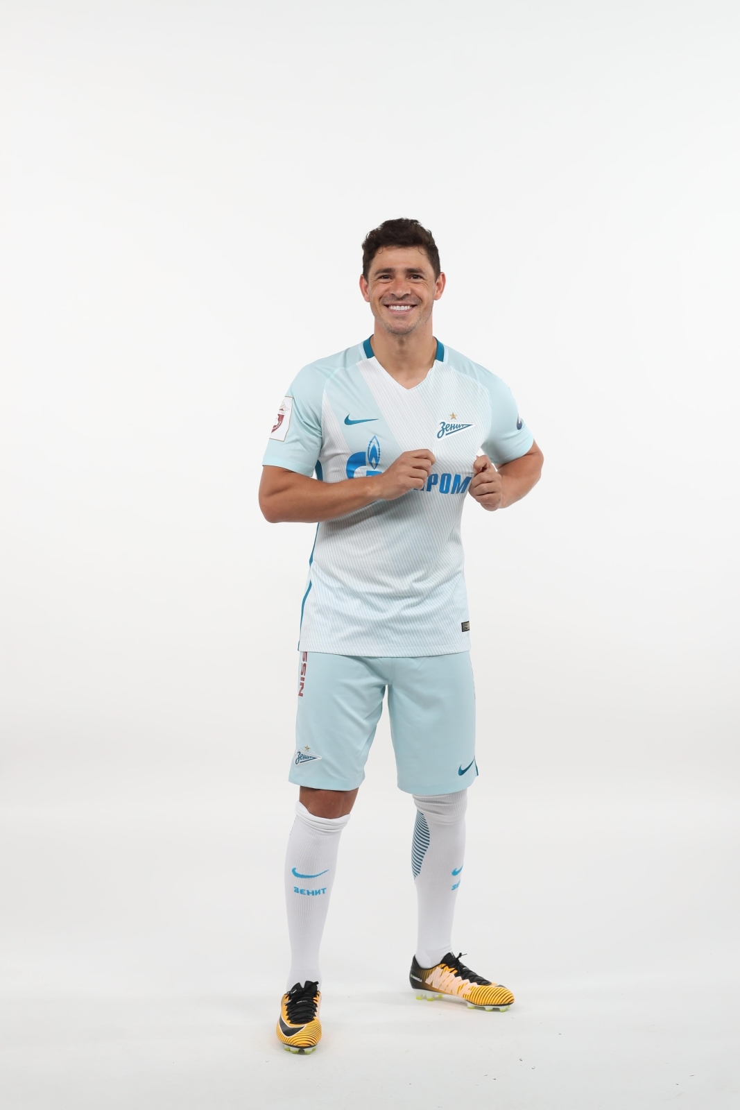 Фотосессия футболистов и тренеров основного состава ФК «Зенит» сезона 2017/2018