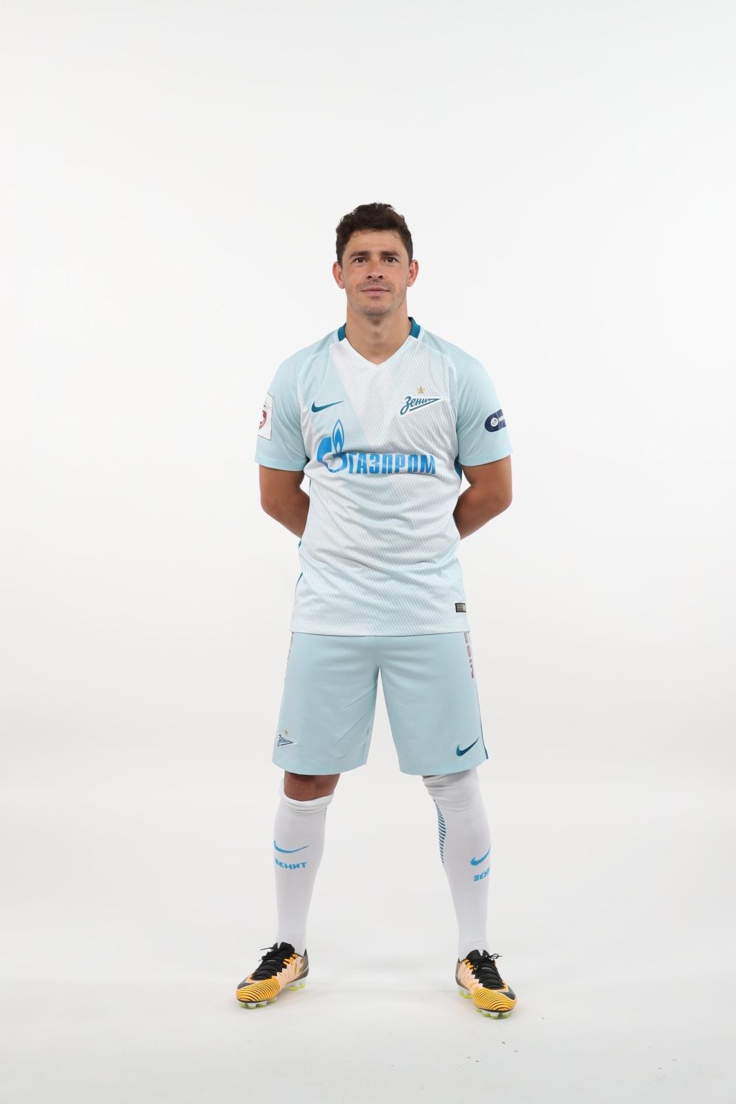 Фотосессия футболистов и тренеров основного состава ФК «Зенит» сезона 2017/2018