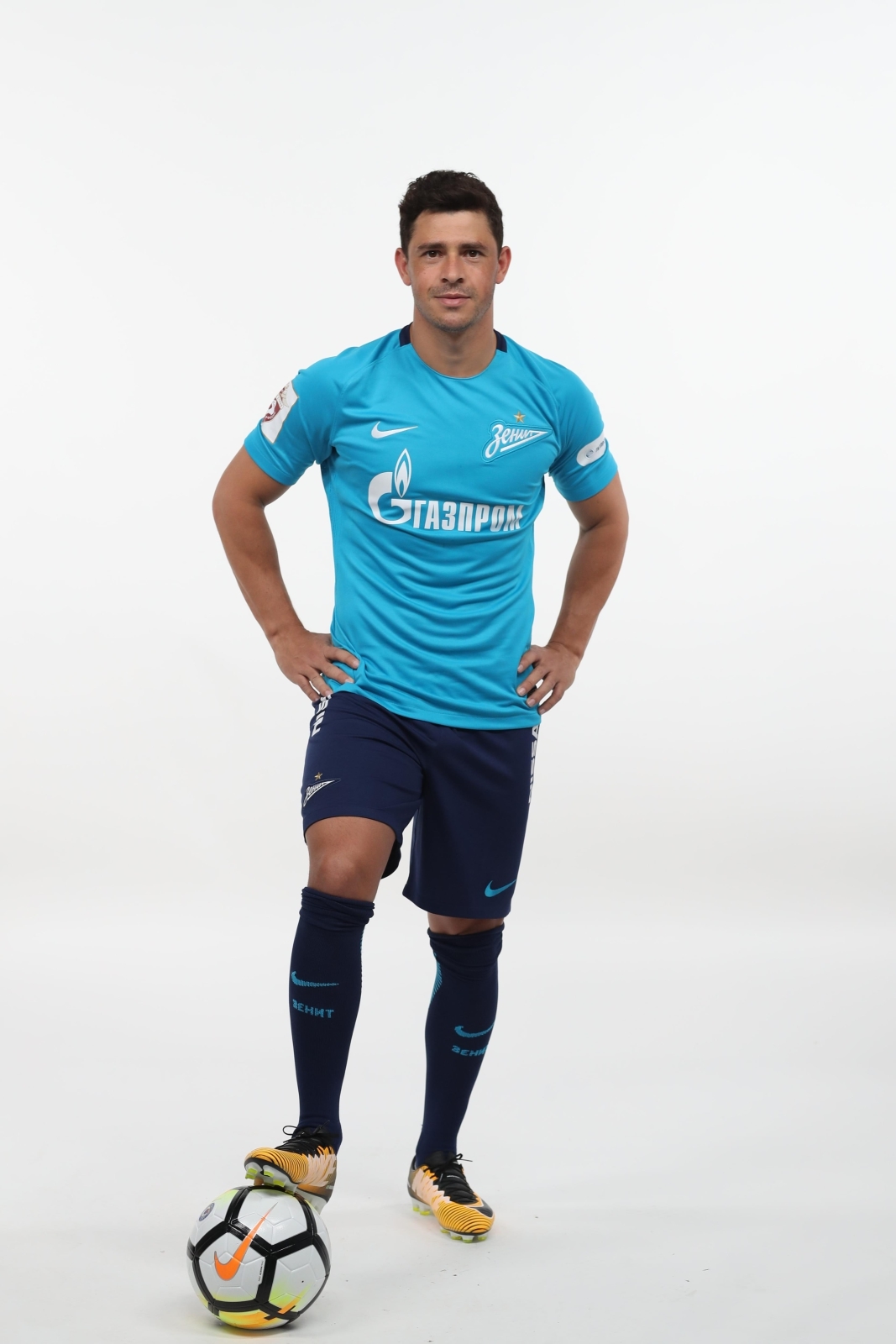 Фотосессия футболистов и тренеров основного состава ФК «Зенит» сезона 2017/2018