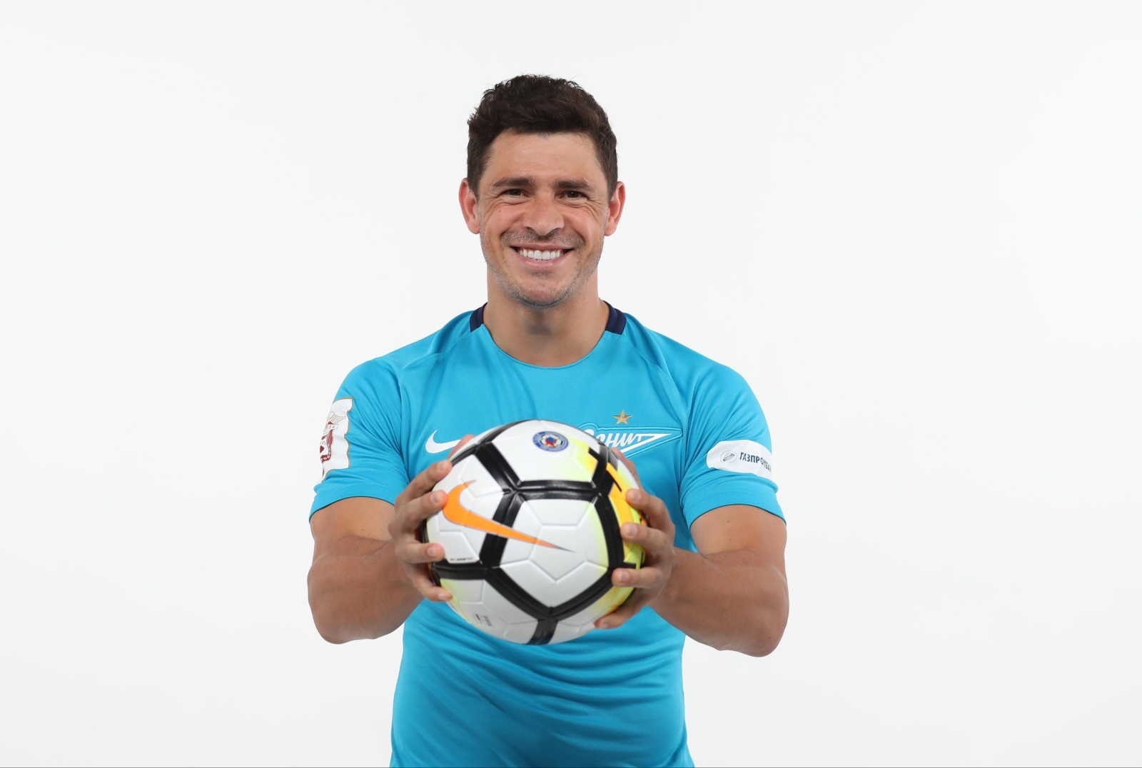 Фотосессия футболистов и тренеров основного состава ФК «Зенит» сезона 2017/2018