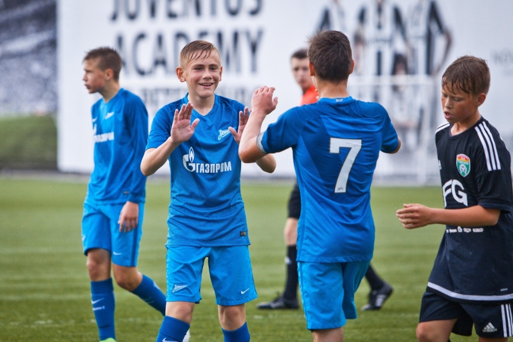 Первенство России среди юношей, первый матч команды Академии ФК «Зенит»