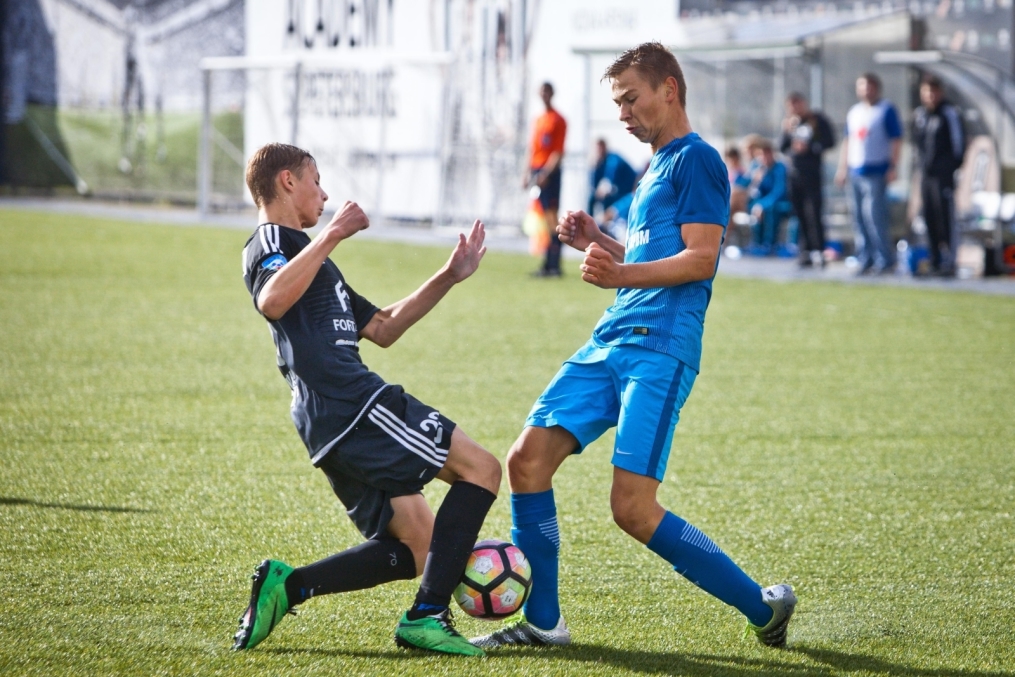 Первенство России среди юношей, первый матч команды Академии ФК «Зенит»