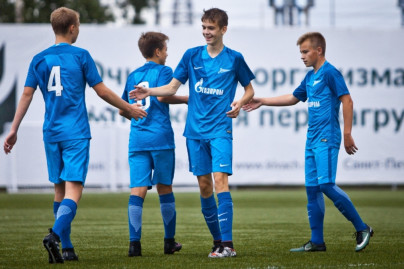 Первенство России среди юношей, первый матч команды Академии ФК «Зенит»