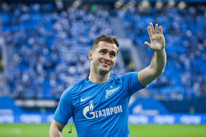 Александр Кержаков попрощался с болельщиками «Зенита»