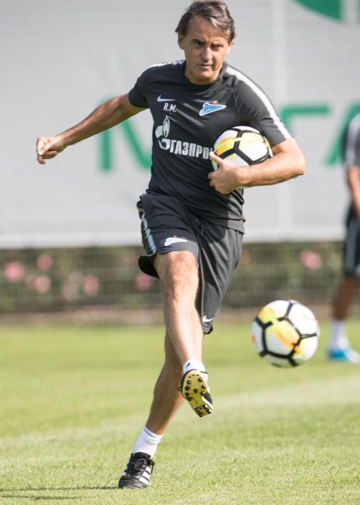Первая тренировка Эмануэля Маммана в «Зените»