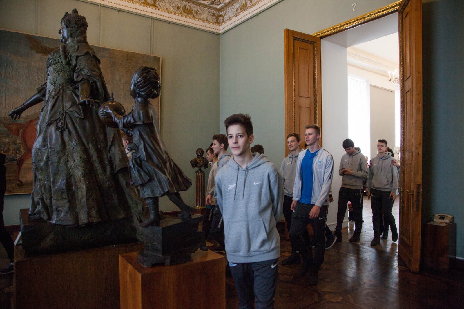 Экскурсия воспитанников Академии ФК «Зенит» в Государственный Русский музей
