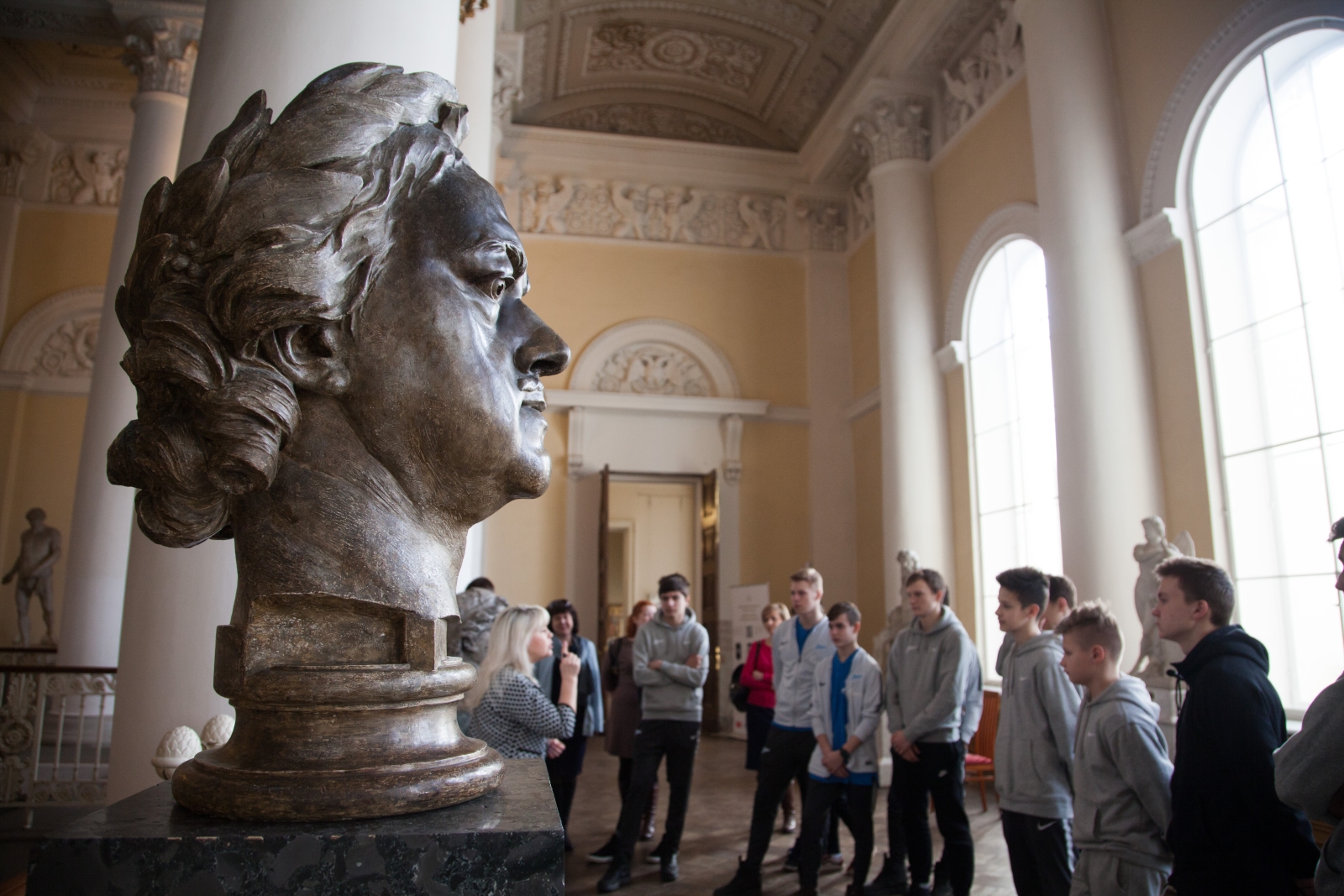 Экскурсия воспитанников Академии ФК «Зенит» в Государственный Русский музей