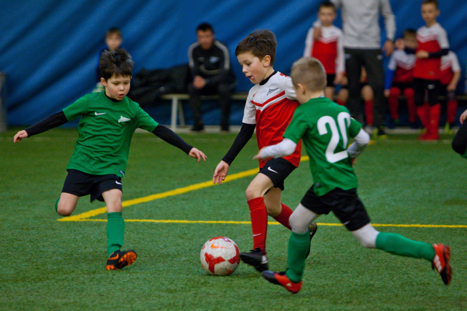 Весенний чемпионат филиалов «Газпром»-Академии U-8: первый день