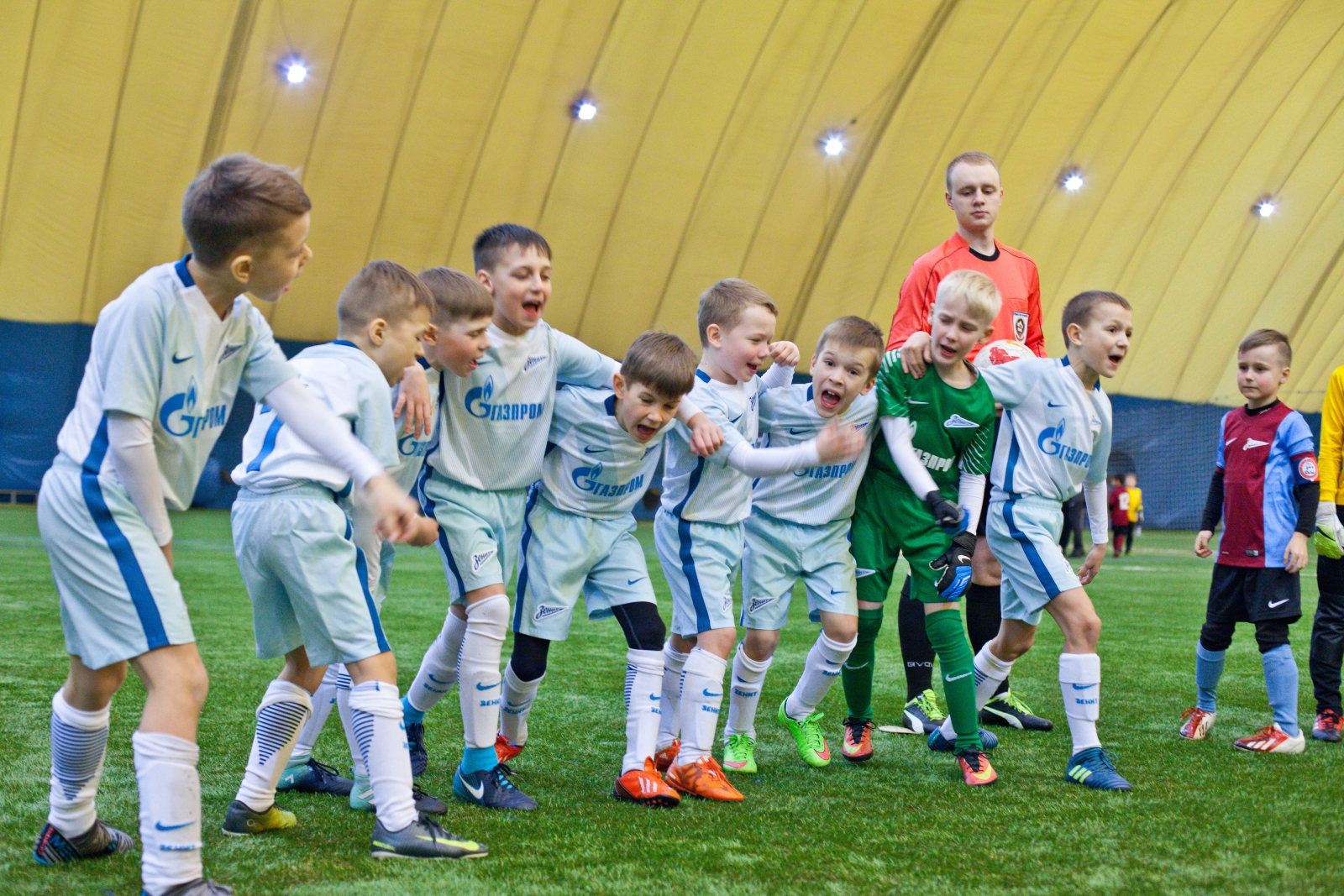 Весенний чемпионат филиалов «Газпром»-Академии U-8: первый день