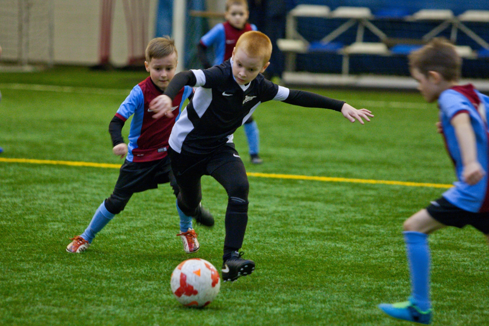 Весенний чемпионат филиалов «Газпром»-Академии U-8: первый день