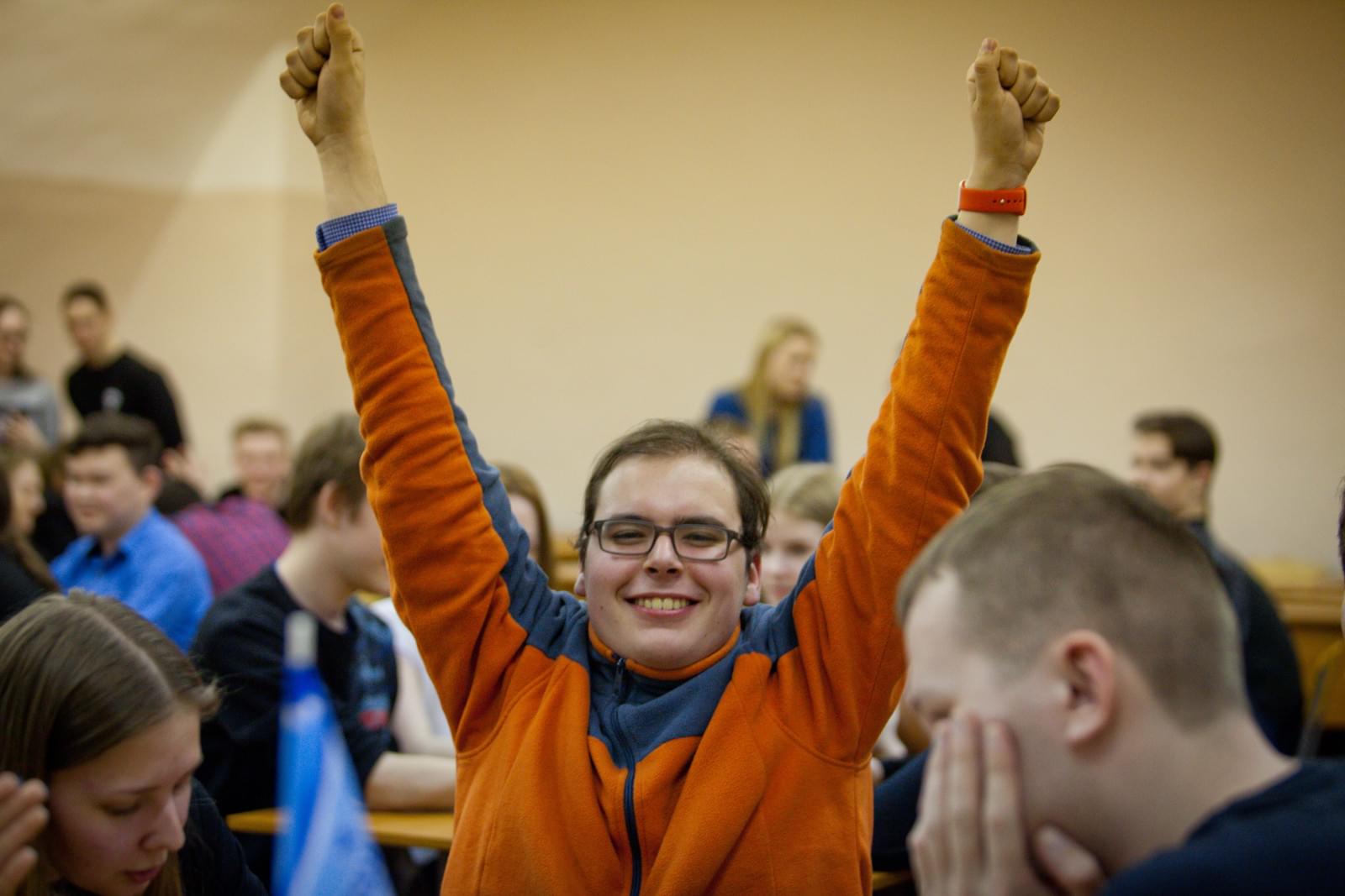 Викторина «Что? Где? Когда?» среди студенческих фан-клубов'