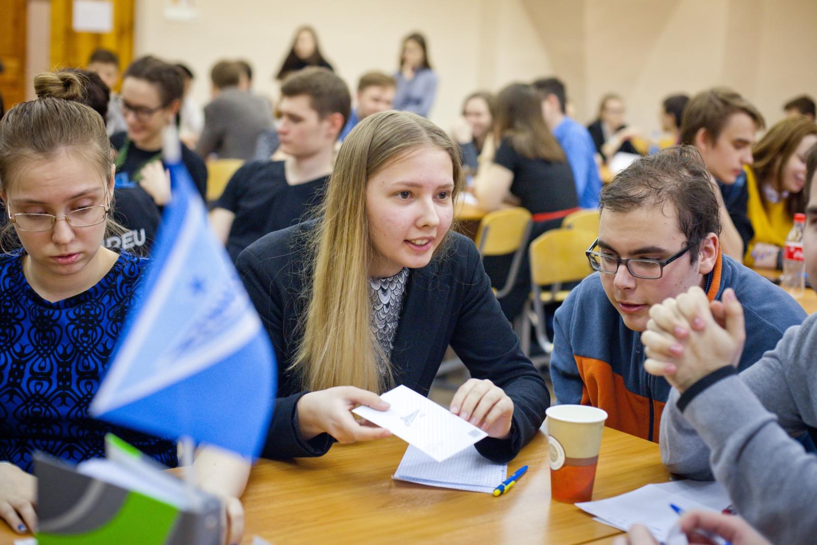 Викторина «Что? Где? Когда?» среди студенческих фан-клубов'