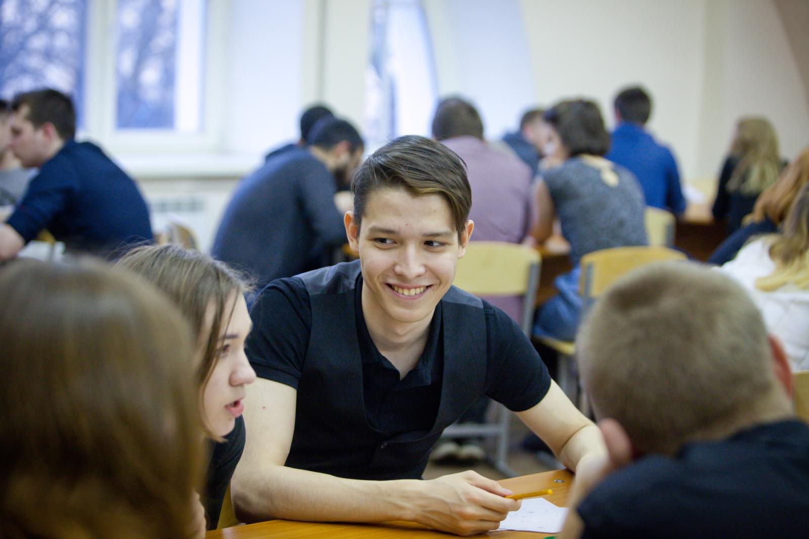 Викторина «Что? Где? Когда?» среди студенческих фан-клубов'