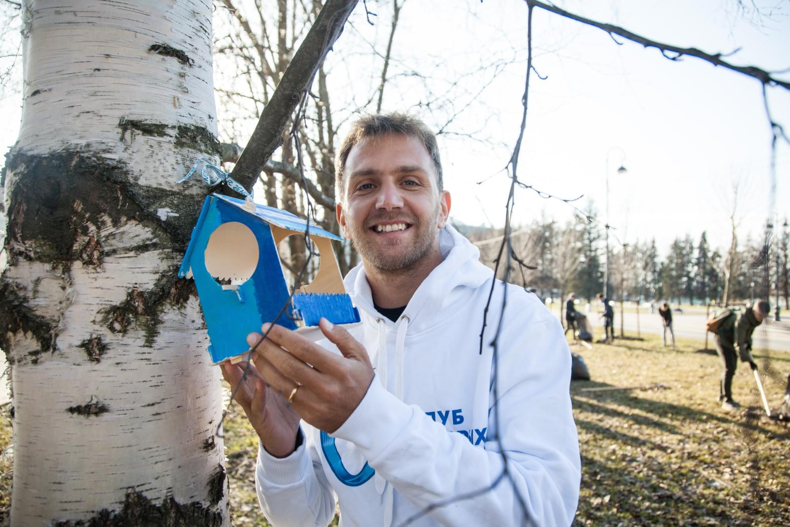 «Марафон Добра»: Доменико Кришито принимает участие в субботнике