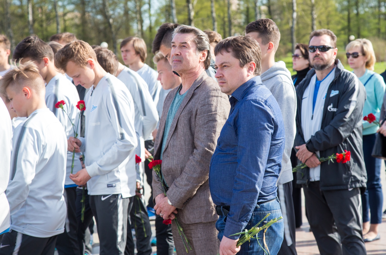 Воспитанники «Газпром»-Академии «Зенита» на Пискаревском мемориале