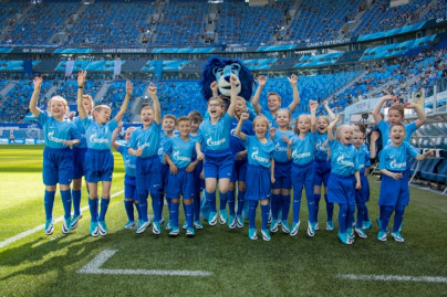 Группа поддержки «Зенит Фан» на матче «Зенит» — СКА-Хабаровск