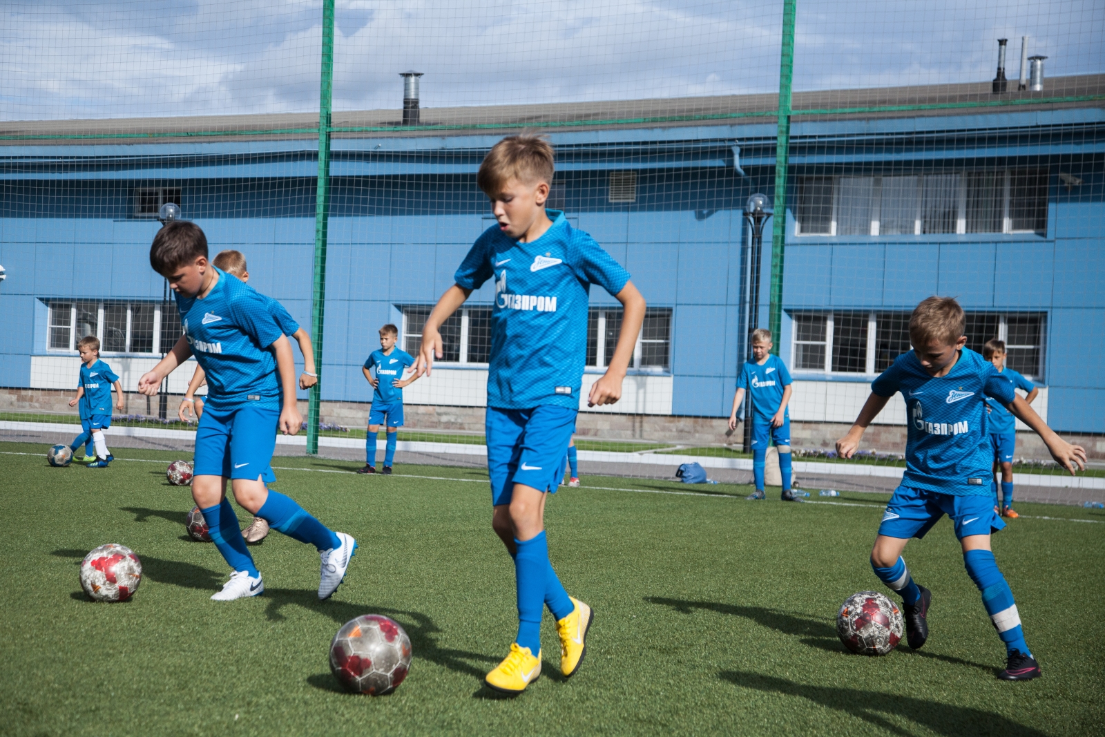 Большой фестиваль футбола: Мастер-класс от Максима Левин, полузащитника ФК «Зенит»