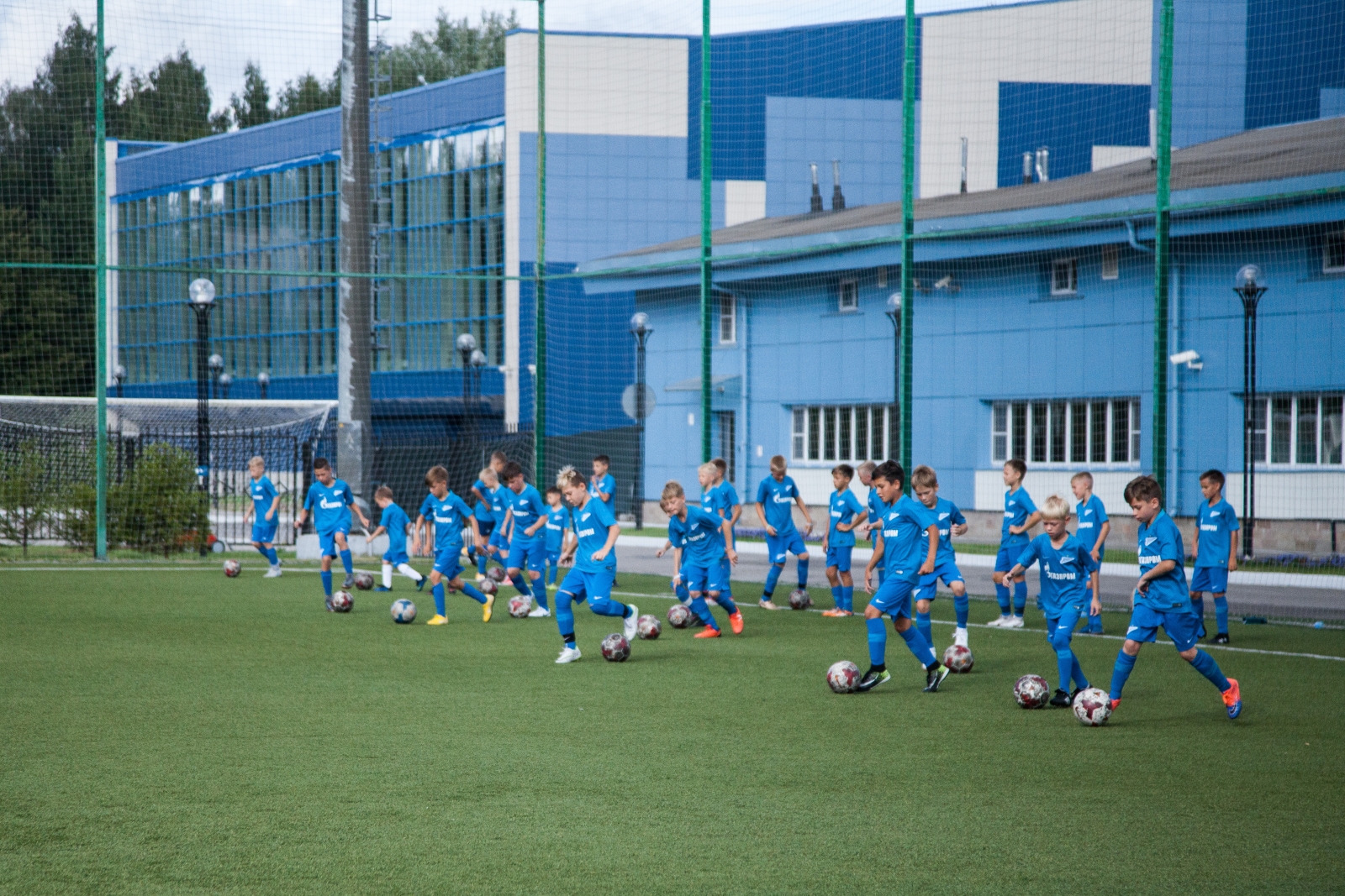 Большой фестиваль футбола: Мастер-класс от Максима Левин, полузащитника ФК «Зенит»