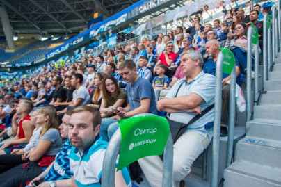 «Зенит» — «Динамо»: фан-зона «Смотри+ Арена» на стадионе  «Санкт-Петербург»