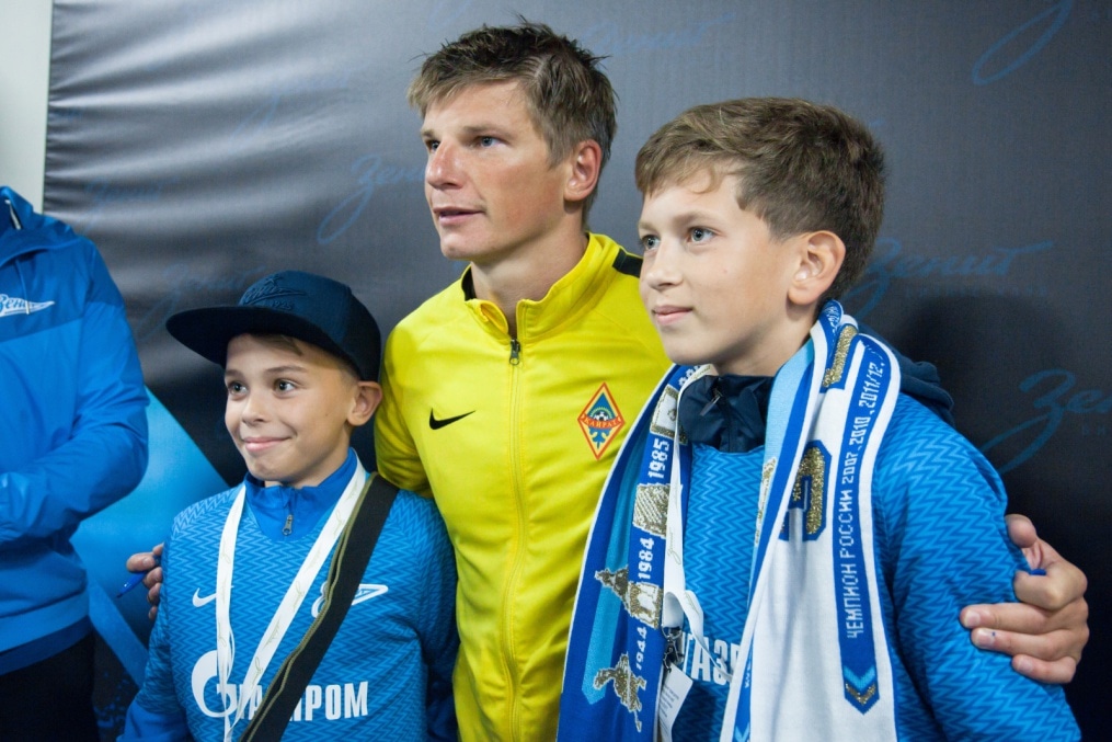 Автограф-сессия Андрея Аршавина в Бизнес-клубе «Зенита»