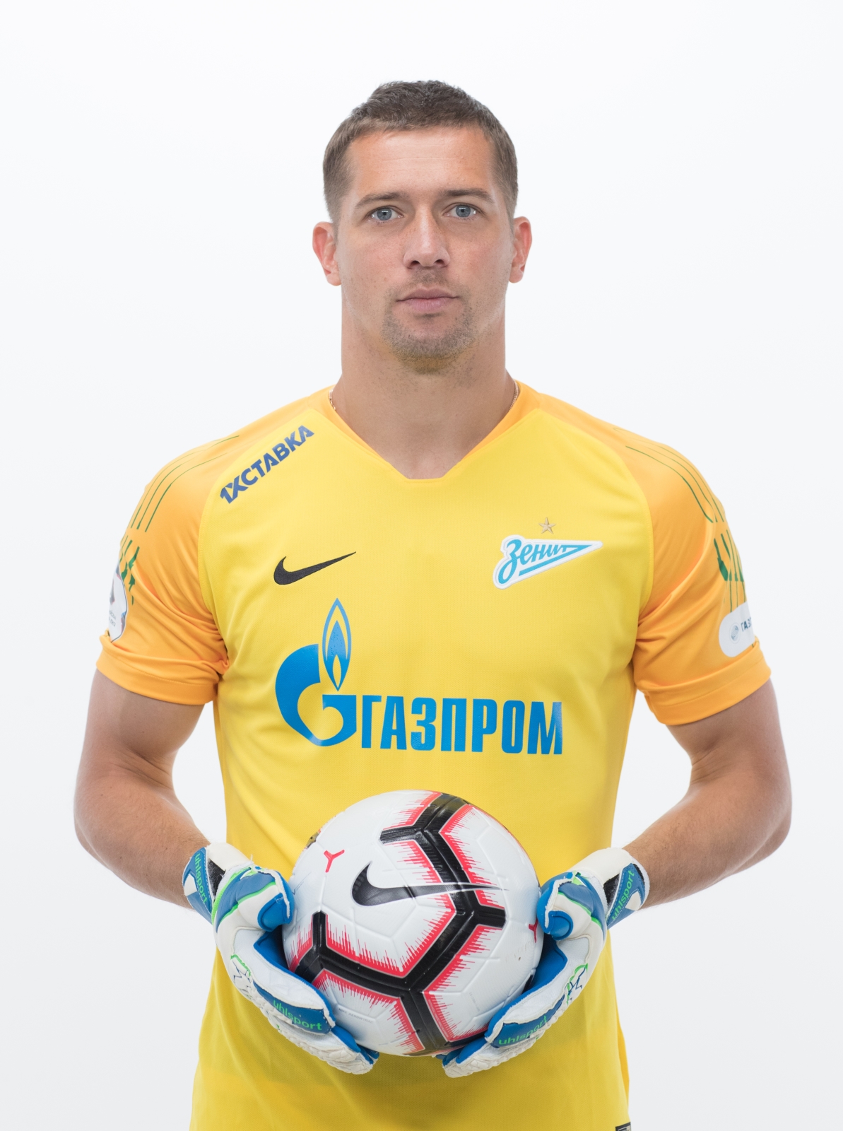 Фотосессия футболистов и тренеров основного состава ФК «Зенит» сезона 2018/19