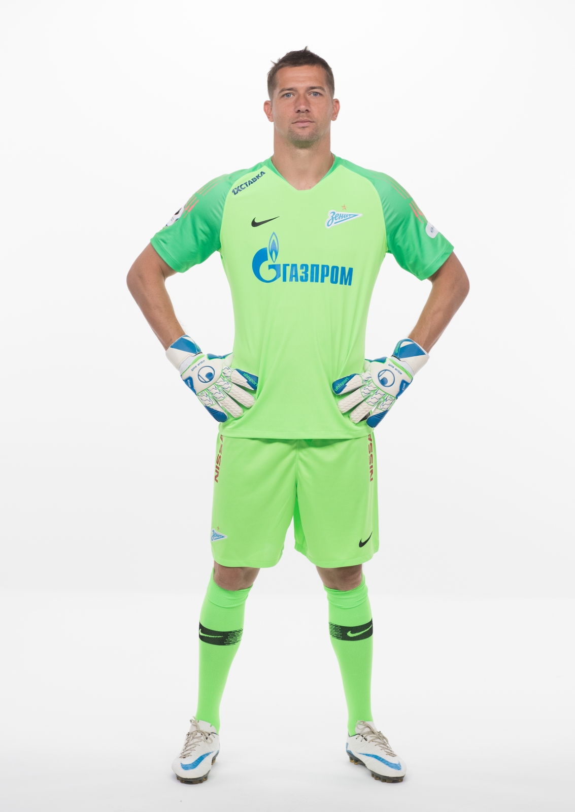 Фотосессия футболистов и тренеров основного состава ФК «Зенит» сезона 2018/19