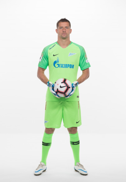 Фотосессия футболистов и тренеров основного состава ФК «Зенит» сезона 2018/19