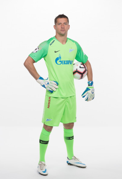 Фотосессия футболистов и тренеров основного состава ФК «Зенит» сезона 2018/19