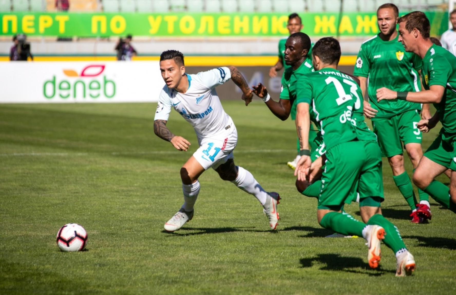 Анжи каспийск. Анжи 2018/19. Зенит проиграл Анжи. Футбол 18. Каспий Каспийск футбольный клуб.