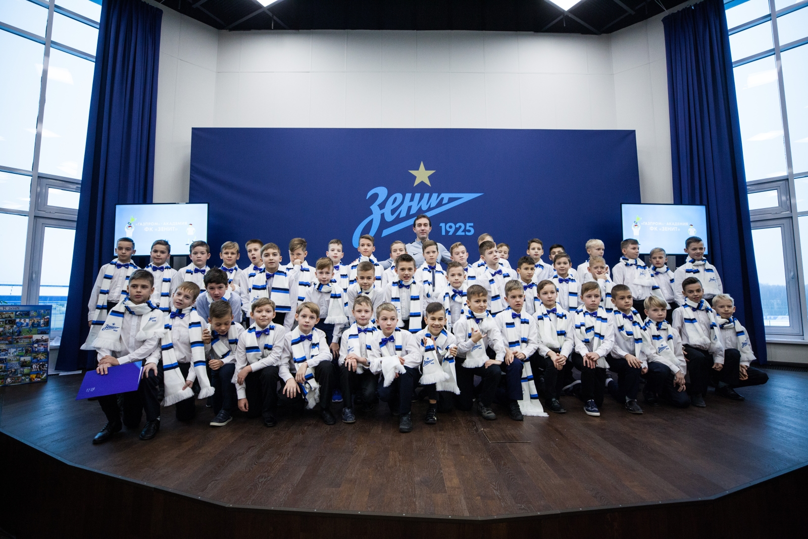 Выпускной команды Академии 2001 года рождения и посвящение в зенитовцы ребят 2009 года рождения