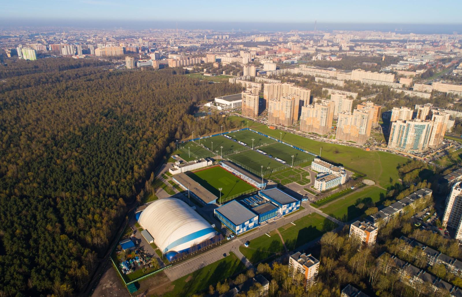 Вид с воздуха на территорию Академии ФК «Зенит»