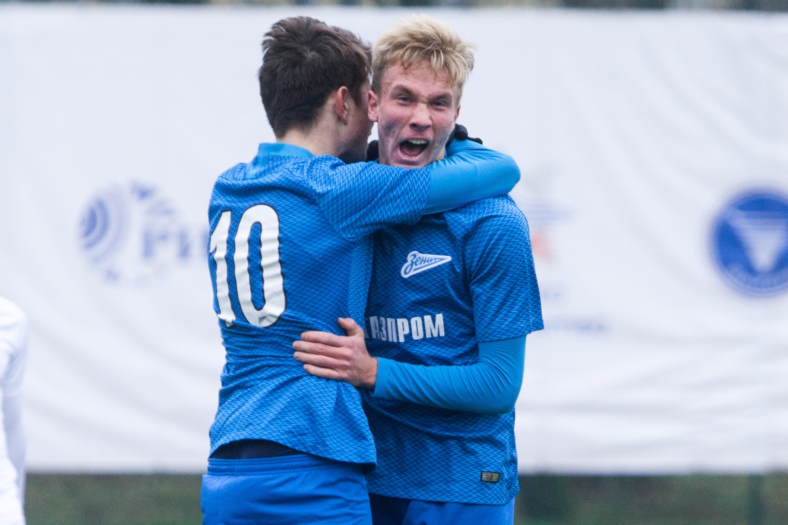 «Зенит» U-17 — СШОР «Зенит» U-17: золотой матч первенства Санкт-Петербурга