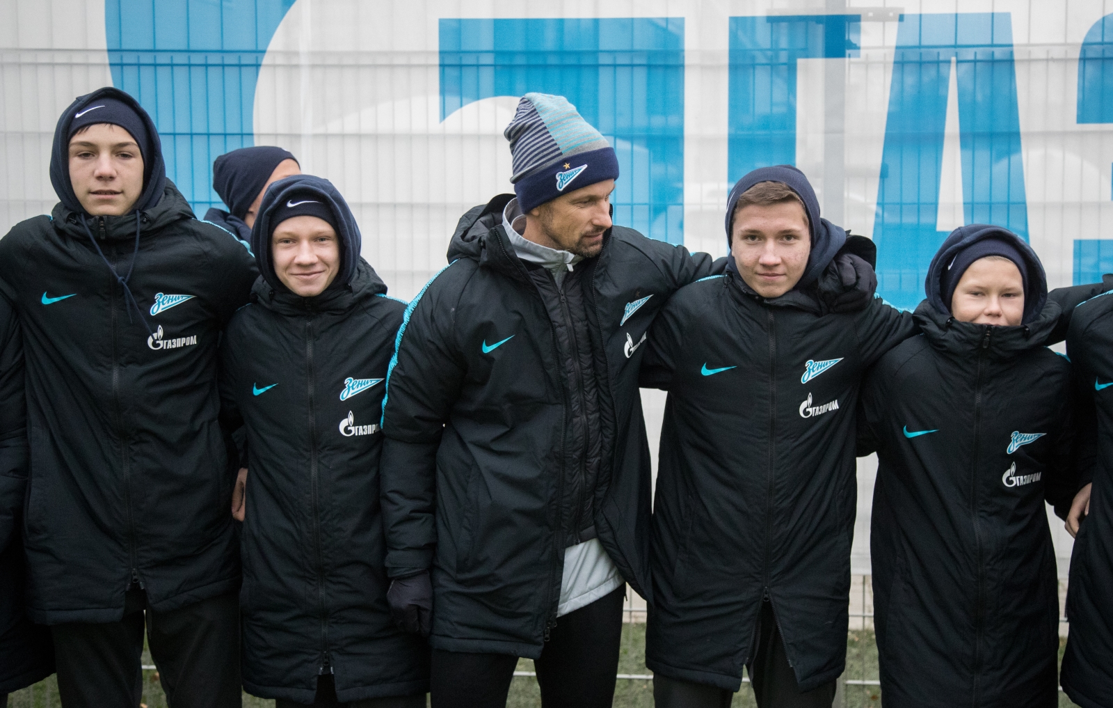 Команда «Академии» на открытой тренировке «Зенита» перед матчем с «Ростовом»