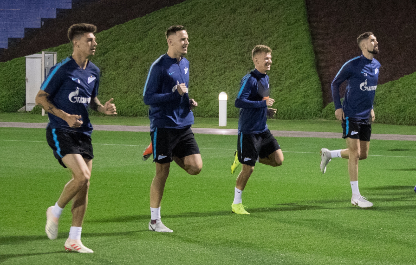 «Газпром»-тренировочные сборы в Катаре: 16 января, вечерняя тренировка