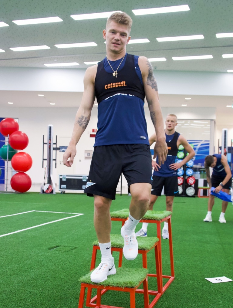 «Газпром»-тренировочные сборы в Катаре: 17 января, утренняя тренировка