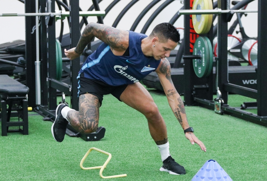 «Газпром»-тренировочные сборы в Катаре: 17 января, утренняя тренировка