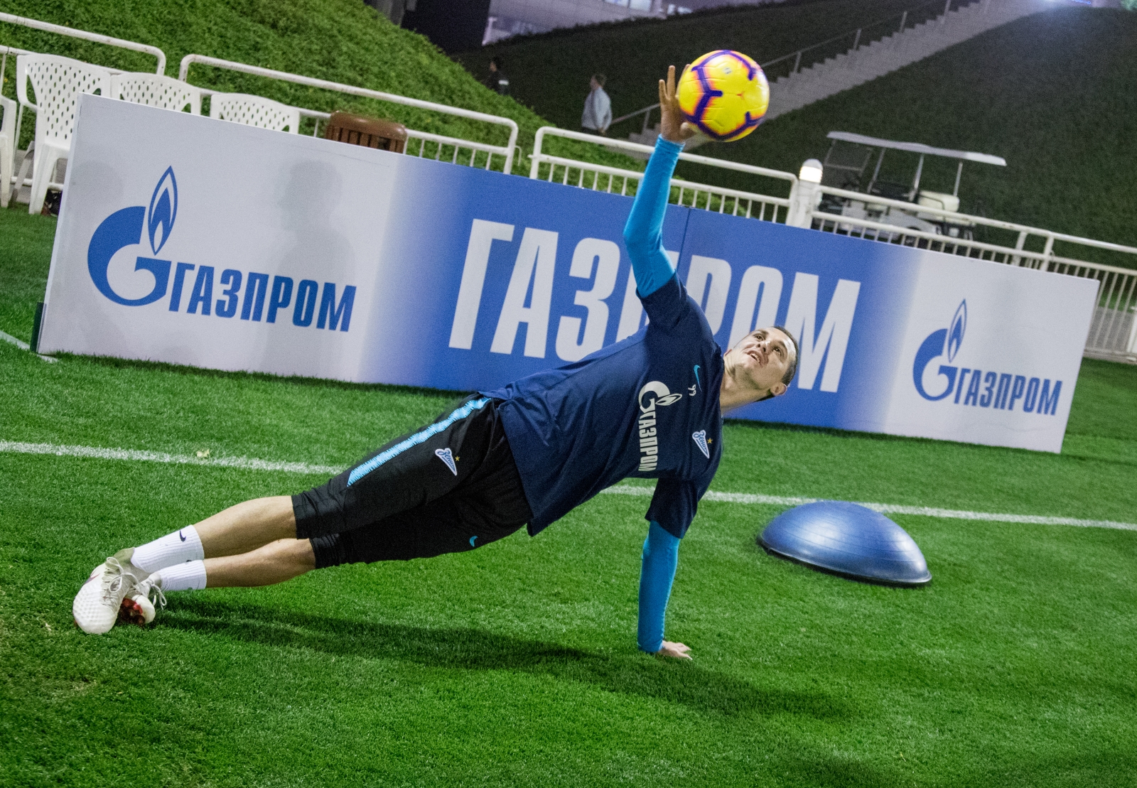 «Газпром»-тренировочные сборы в Катаре: 18 января, вечерняя тренировка