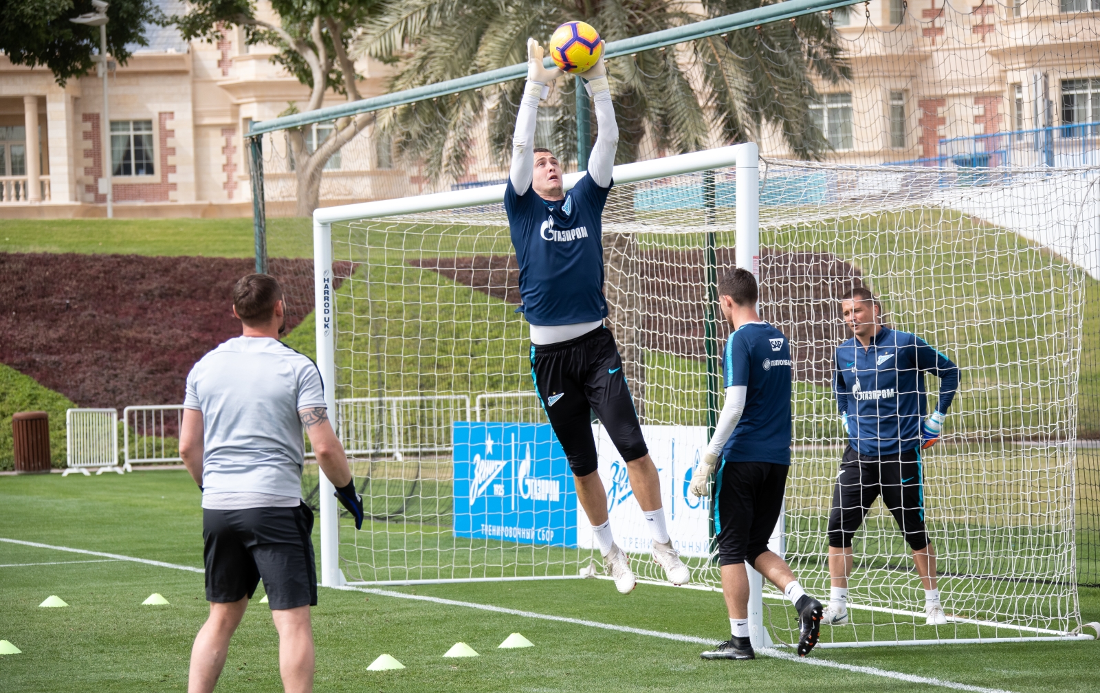 «Газпром»-тренировочные сборы в Катаре: 22 января, утренняя тренировка