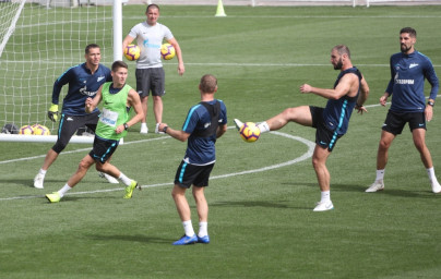 «Газпром»-тренировочные сборы в Катаре: 23 января, утренняя тренировка