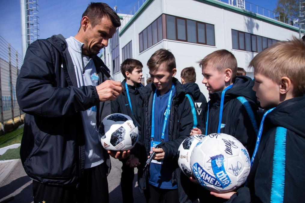 Воспитанники Академии в гостях у «Зенита»