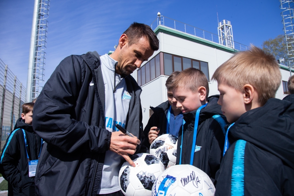 Воспитанники Академии в гостях у «Зенита»