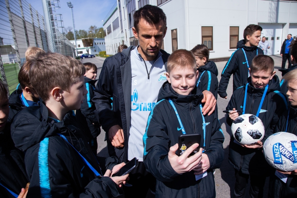 Воспитанники Академии в гостях у «Зенита»